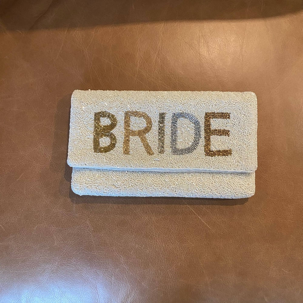 Bride clutch beaded